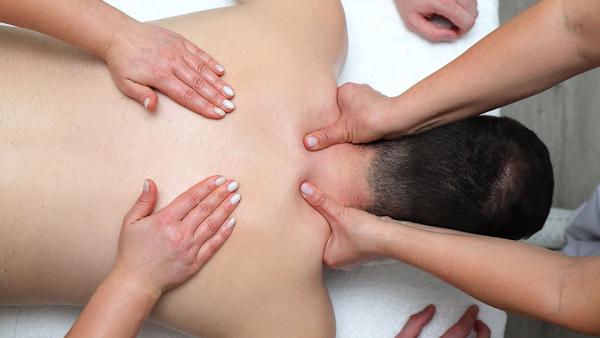 Masaje Er&oacute;tico 4 Manos PRO en Alicante